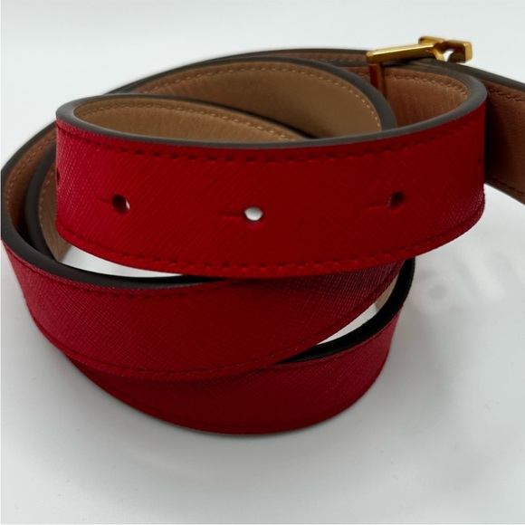 Tory Burch Britten Logo Reversible BeltClassic Tan/Poppy Red With Gold Hardware - Picture 4 of 6